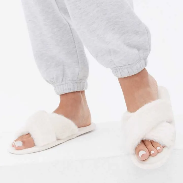 Fuzzy Criss Cross Slippers – Cozy Faux Fur Crossband Slippers for Women