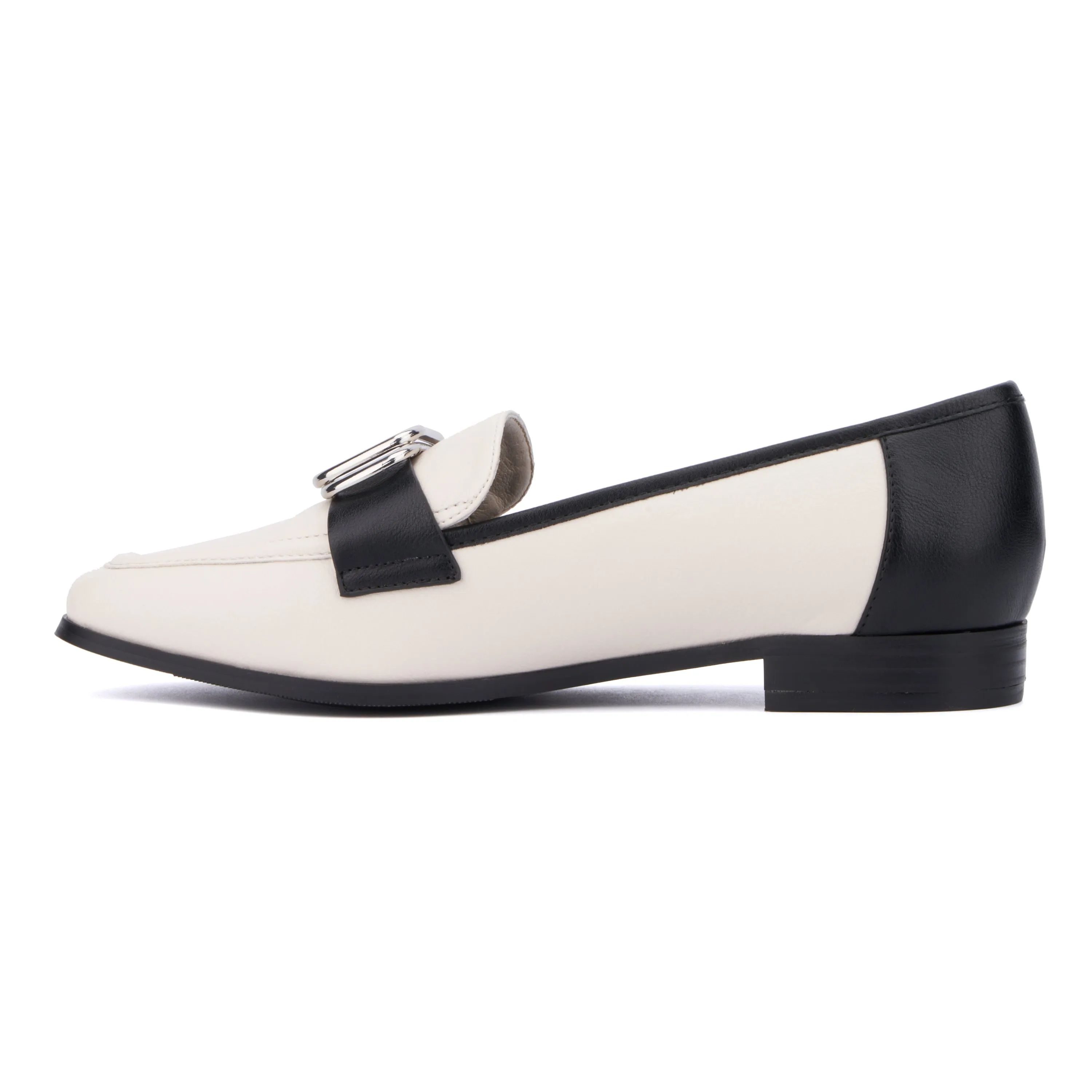 Ramira Classic Hardware Loafer