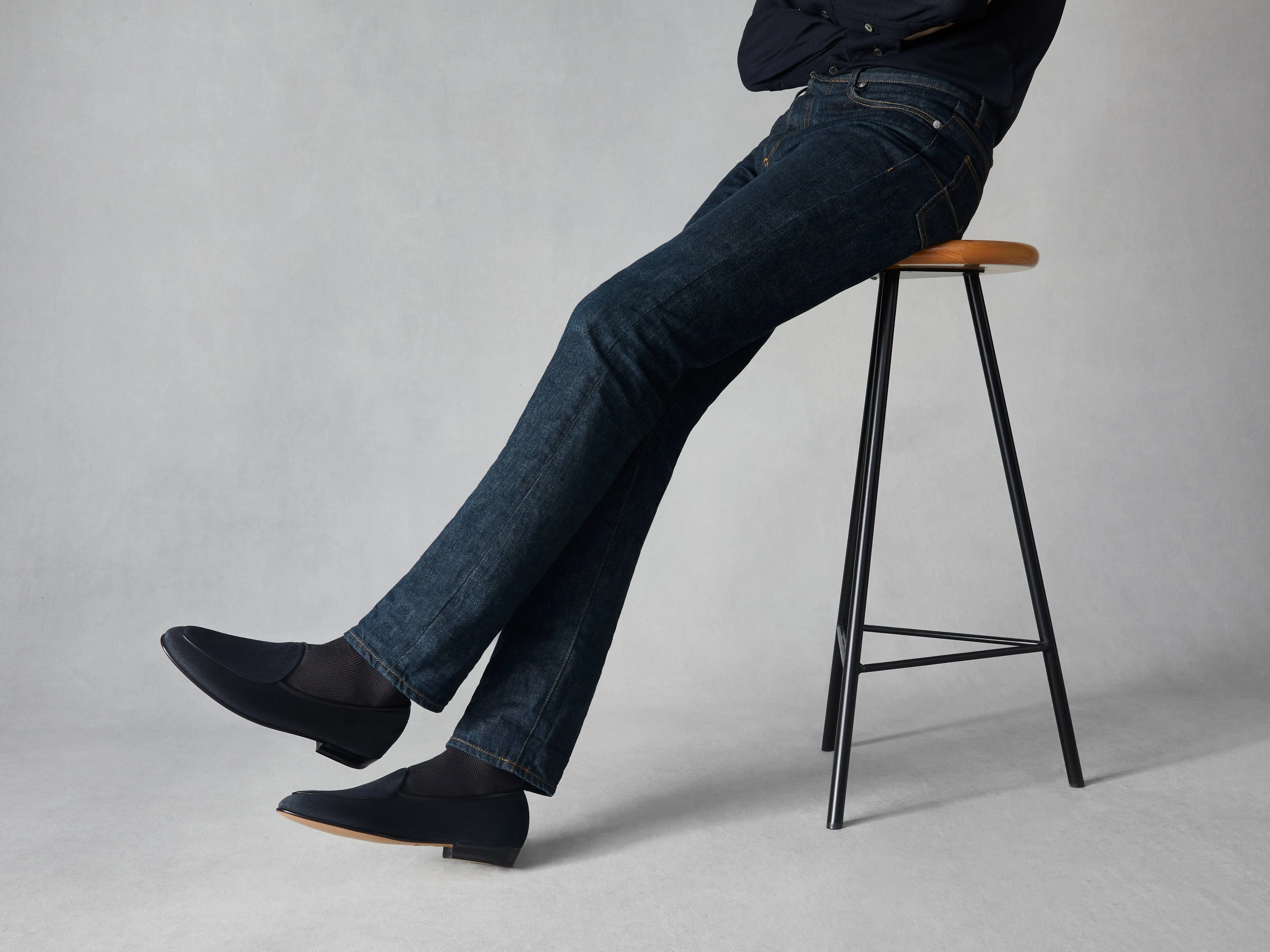 Sagan Classic Loafers in Midnight Navy Asteria Suede