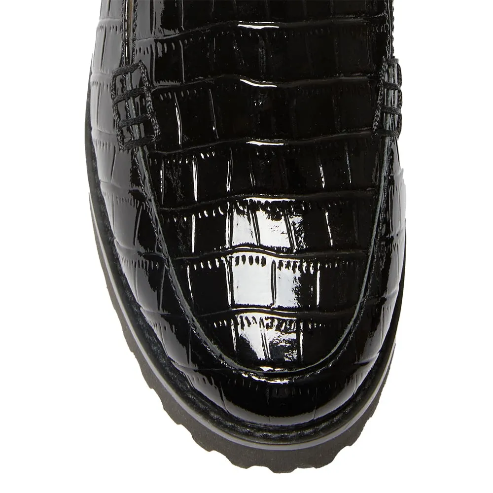 Veanna Loafer in Black Croc