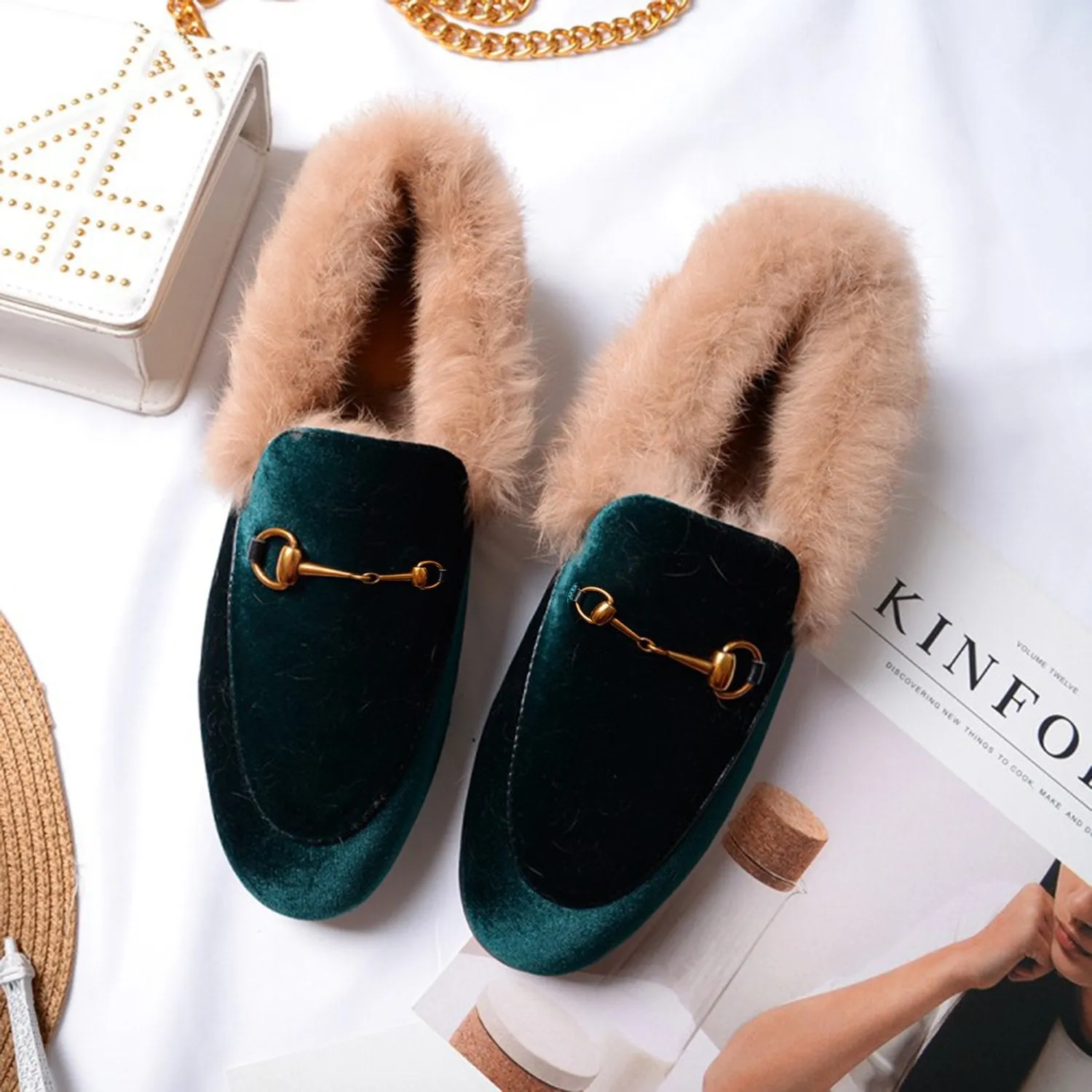 Women Classic Velvet Fur Flat Loafers