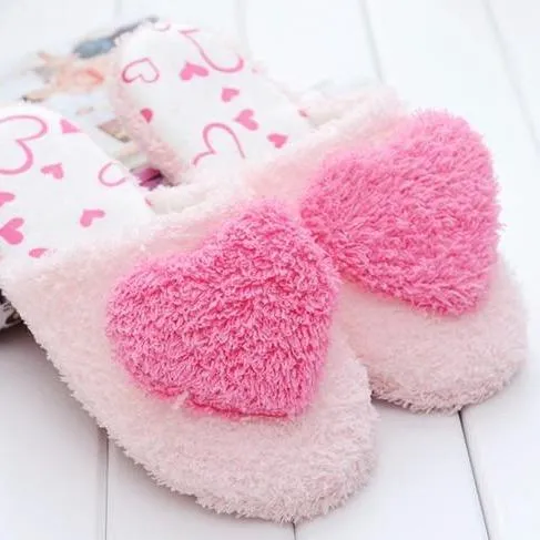 Women's cute heart slippers soft plush warm house shoes